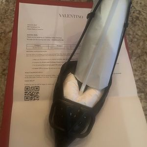 Valentino pump 39